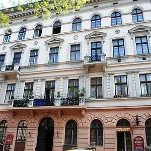Silver Center Budapeste